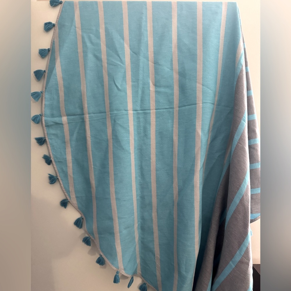 Mareora Round Striped Beach Towel w/ Fringe - Picture 4 of 7